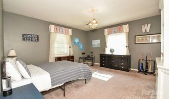 711 Yadkin St, Albemarle, NC 28001