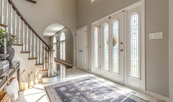 1801 N Dover Ct, Arlington Heights, IL 60004