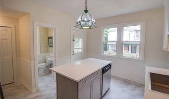 205 E 12th St, Alton, IL 62002