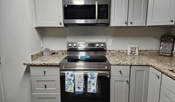 2548 Bryn Mawr Ave, Biloxi, MS 39531