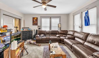 77 Center St, Bangor, ME 04401