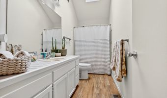 15100 SW GULL Dr, Beaverton, OR 97007