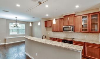 3912 Amberwood Dr, Addison, TX 75001