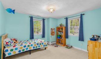 17 Will Croft St, Cumberland, RI 02864