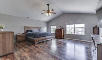 919 Angus Ln, Indianapolis, IN 46217