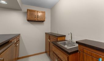 108 N Maple Ave, Brandon, SD 57005