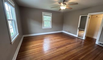 1207 8th St, Aurora, NE 68818