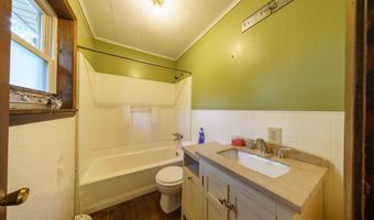 2389 Newport Rd, Batesville, AR 72501