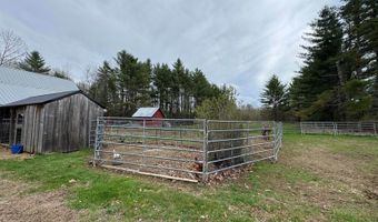 7 Howard Siding Ln, Abbot, ME 04406