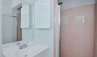 3187 Plymouth Rd Rd, Ann Arbor, MI 48105