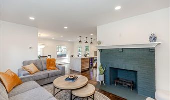 126 Columbia Ave, Cranston, RI 02905