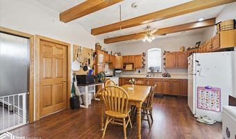 922 3rd Ave, Ackley, IA 50601
