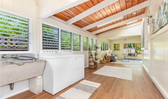 410 Kalama St D, Kailua, HI 96734
