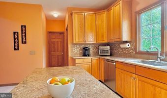 26 POLING FARM Ct, Belle Mead, NJ 08502