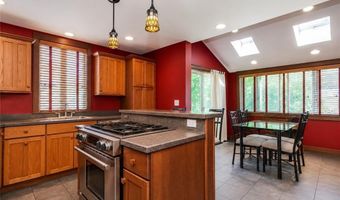 113 Beckwith St, Cranston, RI 02910