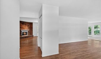 331 Wildforest Dr, Ballwin, MO 63011