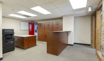 27 W530 High Lake Ave, Winfield, IL 60190