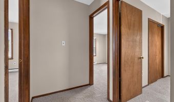 30 W Park Ave, Avenel, NJ 07001