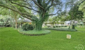 12 Majestic Oaks Cir, Savannah, GA 31406