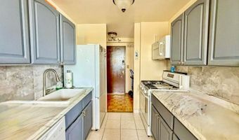 1225 Kennedy Blvd 7D, Bayonne, NJ 07002