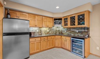 4309 Colleen Ct, Arden Hills, MN 55112