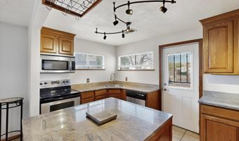 2623 6TH St NW, Albuquerque, NM 87107