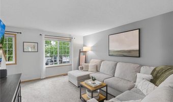 15548 Flyboat Ln, Apple Valley, MN 55124