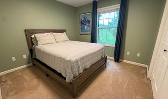 55 Manorwood Dr 55, Branford, CT 06405