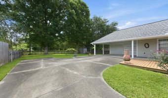 18341 Lake Indigo Dr, Baton Rouge, LA 70817