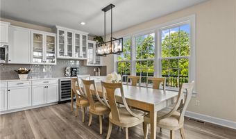 327 Crest Ln, Adams Twp., PA 16046