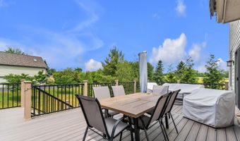 5049 Birdie Ln, Ann Arbor, MI 48103