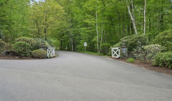 122 Pipers Pt, Alton, NH 03809