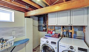 24 Venus Ave, Burlington, VT 05408