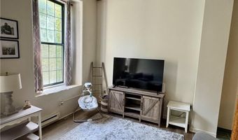 15 Higgins St 221, Smithfield, RI 02917