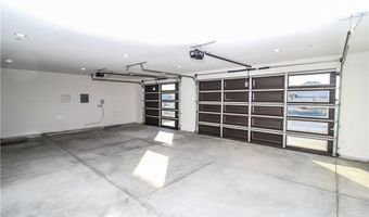 19299 Roanoke Rd, Apple Valley, CA 92307