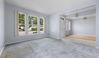 18 Valley Stream Pl, Barnegat, NJ 08005