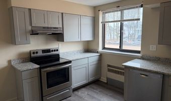 14 Ashland St Unit 2R, Worcester, MA 01609