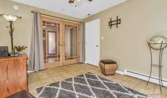 111 Hidden Pond Ln, Asheville, NC 28804