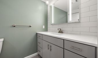 1734 Weatherstone Dr, Ann Arbor, MI 48108