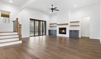 3076 Avilla Manor Trl, Alexander, AR 72002