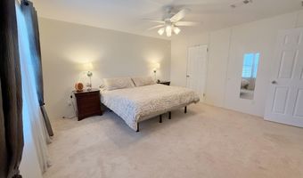 537 Mcpherson Dr, Alford, FL 32420