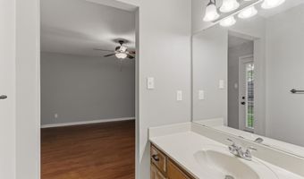 6608 SUNGATE Dr S, Bartlett, TN 38135