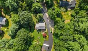 41 Gault Rd, Bedford, NH 03110