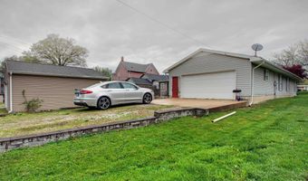 2014 CHESTNUT St, Quincy, IL 62301