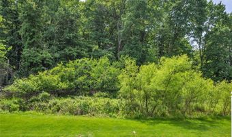 284 Broadstone Dr, Adams Twp., PA 16046