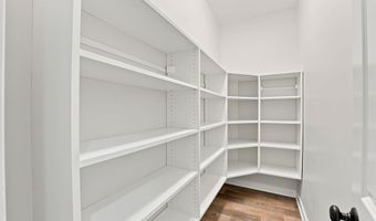 513 Williamson Cir, Angola, IN 46703