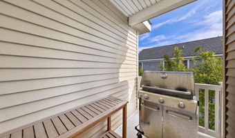 706 S BAY Ave, Beach Haven, NJ 08008