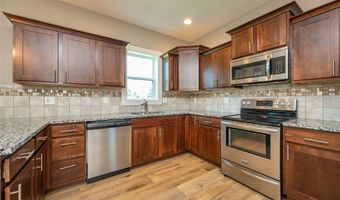 506 NW Ridgeline Dr, Ankeny, IA 50023