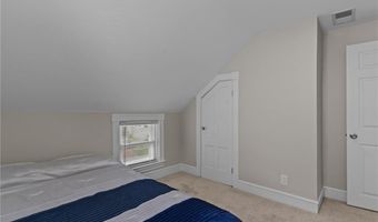 36 Ruth Ave, East Providence, RI 02916