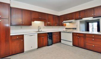 4847 SANGAMORE Rd 24, Bethesda, MD 20816